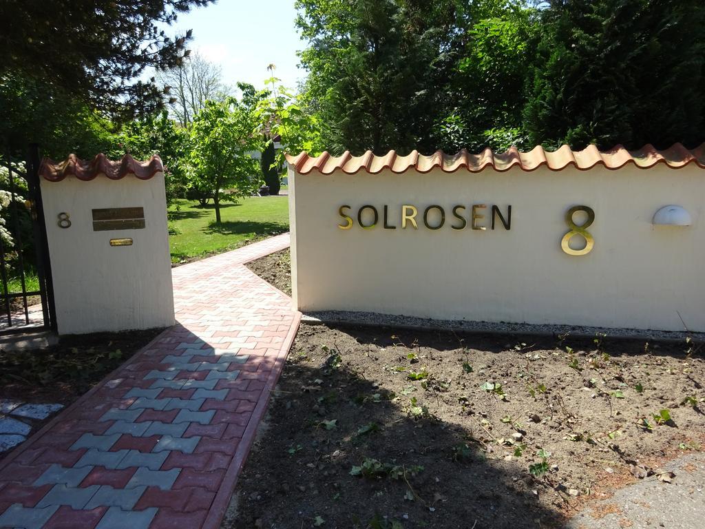 Solrosen I Simrishamn - Oesterlen Luaran gambar